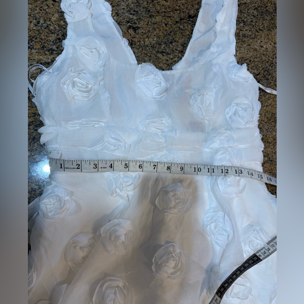 Lulus Exceptional Entrance White Sleeveless Tiered Rosette Midi Dress large - Picture 8 of 16